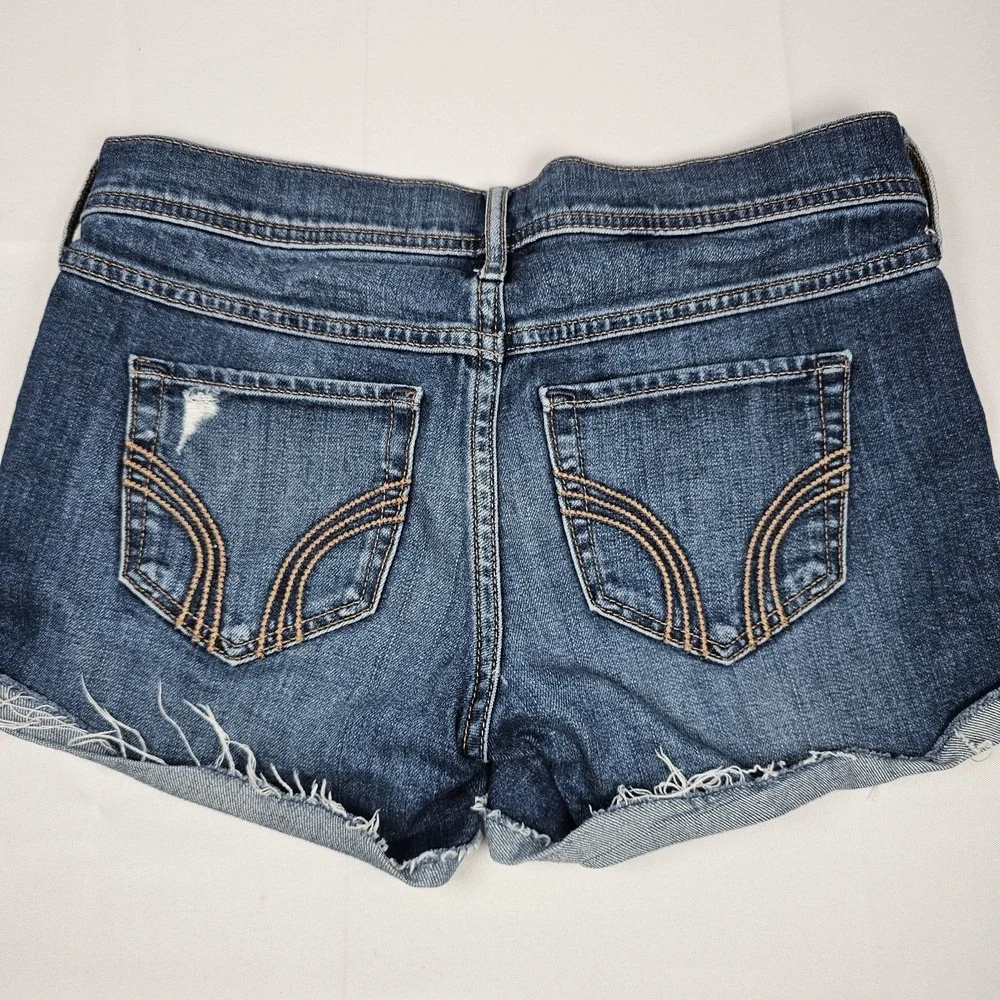 HOLLISTER Blue Denim Midi Denim Jeans‎ Shorts ~ Size 3